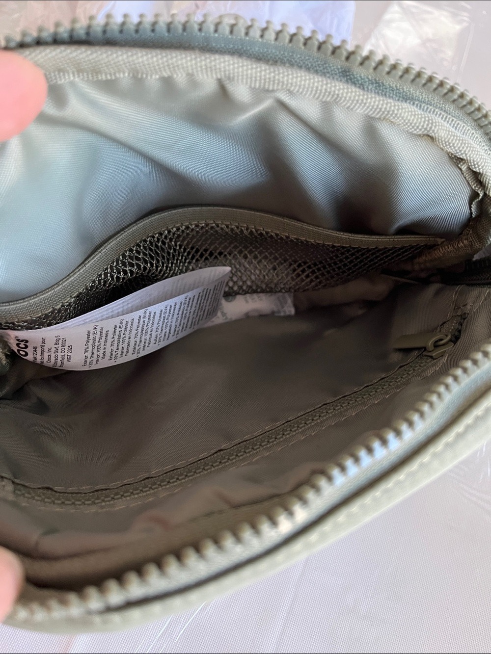 Crocs Classic Belt Bag/Crossbody bag - Picture 12 of 15